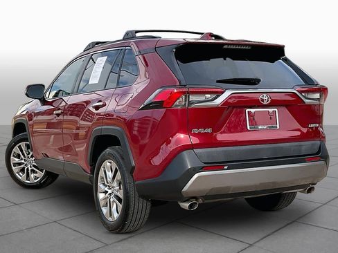 Used 2019 Toyota RAV4 Limited w/ Cold Weather Package FWD image 12
