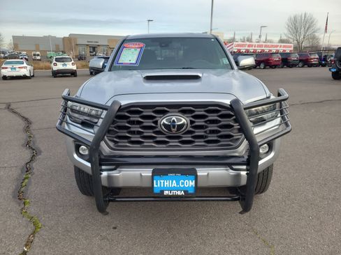 Used 2022 Toyota Tacoma TRD Sport image 14