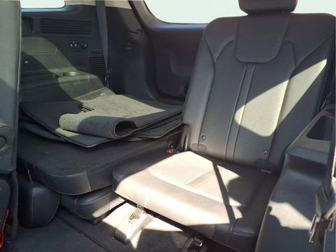 Used 2023 Kia Sorento EX w/ Panoramic Sunroof Package FWD image 24