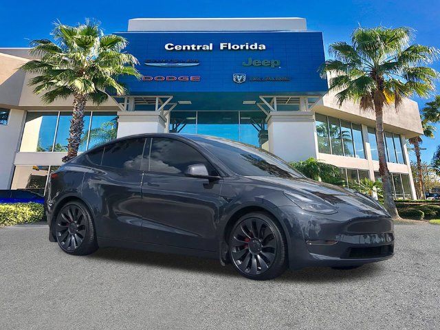 Used 2024 Tesla Model Y Performance AWD/4WD image 2