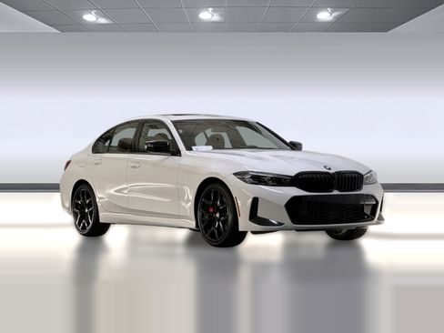 New 2026 BMW 330i Sedan w/ M Sport Package image 6