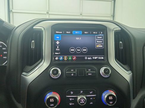 Used 2020 GMC Sierra 1500 SLT w/ SLT Premium Plus Package AWD/4WD image 26