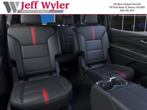 New 2026 Chevrolet Traverse RS FWD image 18