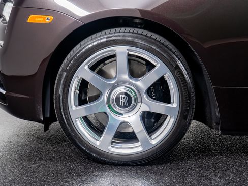 Used 2017 Rolls-Royce Dawn image 20