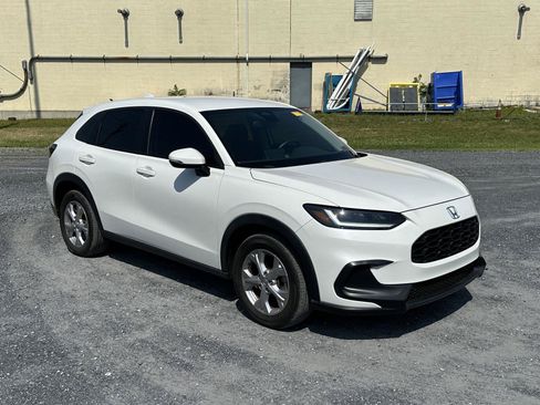 Certified 2024 Honda HR-V LX image 2