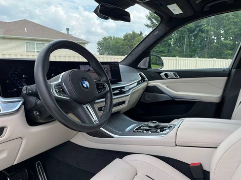Used 2024 BMW X7 M60i w/ Executive Package AWD/4WD image 18