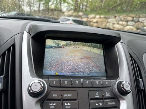 Used 2016 Chevrolet Equinox LTZ w/ Enhanced Convenience Package AWD/4WD image 18