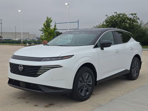 Used 2025 Nissan Murano SL AWD/4WD image 9