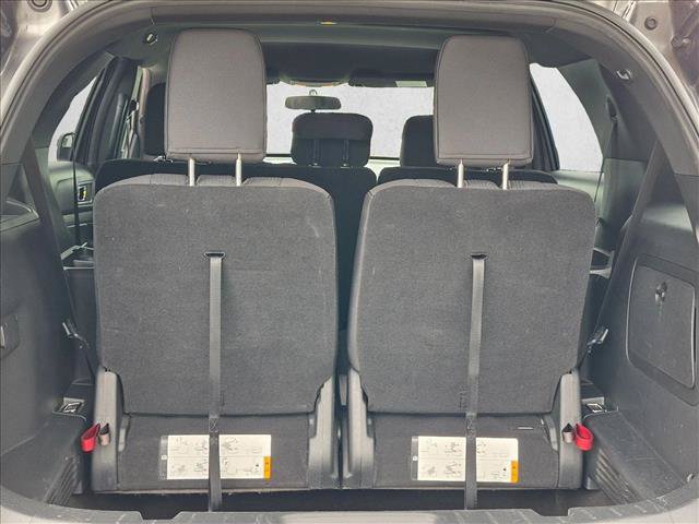 Used 2018 Ford Explorer XLT FWD image 6