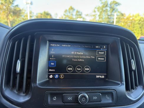 Used 2022 Chevrolet Colorado W/T w/ WT Convenience Package image 22