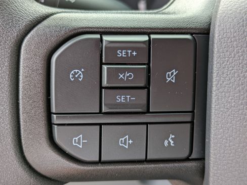 Used 2025 Ford F250 XL w/ XL Chrome Package RWD image 17
