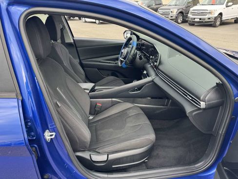 Used 2021 Hyundai Elantra SEL w/ Convenience Package image 13