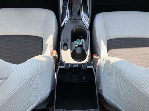 Certified 2025 Toyota Corolla SE image 17