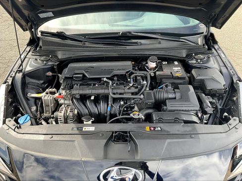 Used 2022 Hyundai Elantra SEL w/ Convenience Package FWD image 28
