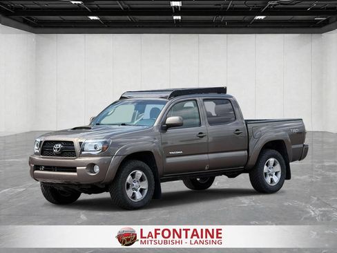 Used 2011 Toyota Tacoma 4x4 Double Cab w/ TRD Sport Pkg w/JBL Audio image 1