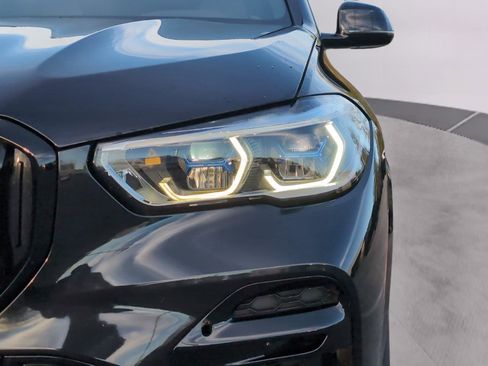 Used 2022 BMW X5 sDrive40i w/ M Sport Package image 12