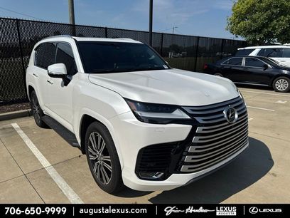Used 2023 Lexus LX 600 4WD w/ Luxury Package