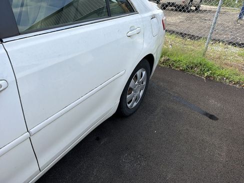Used 2009 Toyota Camry FWD image 5