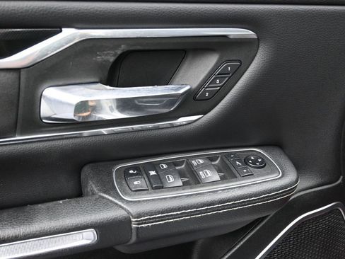 Used 2021 RAM 1500 Laramie w/ Sport Appearance Package image 13