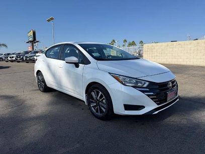 New 2025 Nissan Versa SV w/ Trunk Package