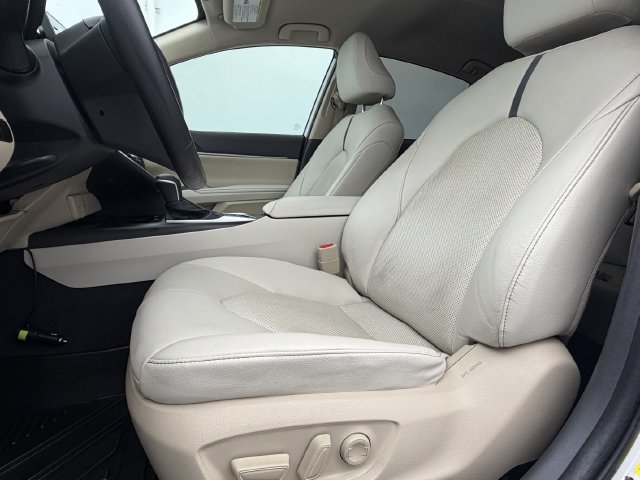 Used 2021 Toyota Camry XLE FWD image 21