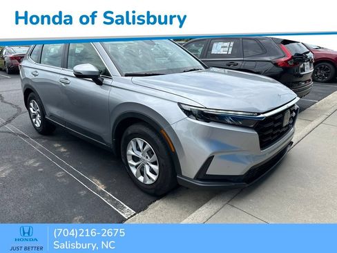 Used 2024 Honda CR-V LX image 1