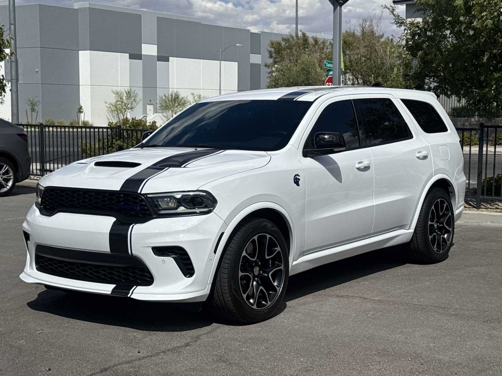 Used 2026 Dodge Durango SRT Hellcat w/ 3rd Row Seating Group AWD/4WD image 4