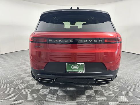 Used 2025 Land Rover Defender 90 X-Dynamic SE AWD/4WD image 8