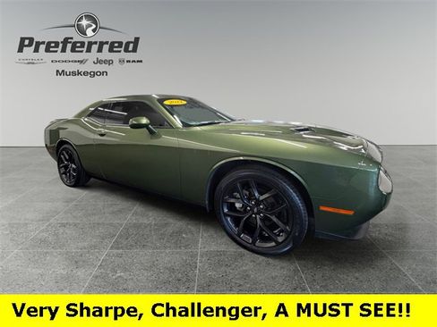 Used 2022 Dodge Challenger SXT w/ Blacktop Package image 11