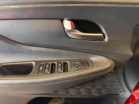 Used 2023 Hyundai Santa Fe SEL image 19