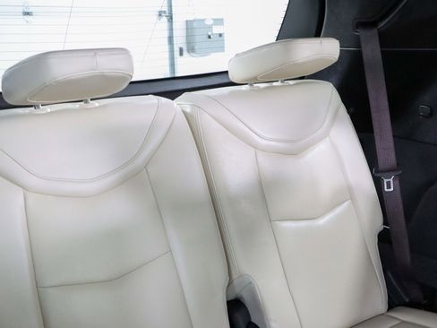 Used 2023 Cadillac XT6 Sport w/ Technology Package image 32