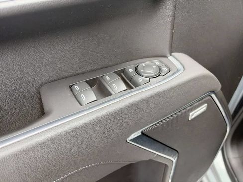 Used 2025 Chevrolet Silverado 1500 LTZ AWD/4WD image 15