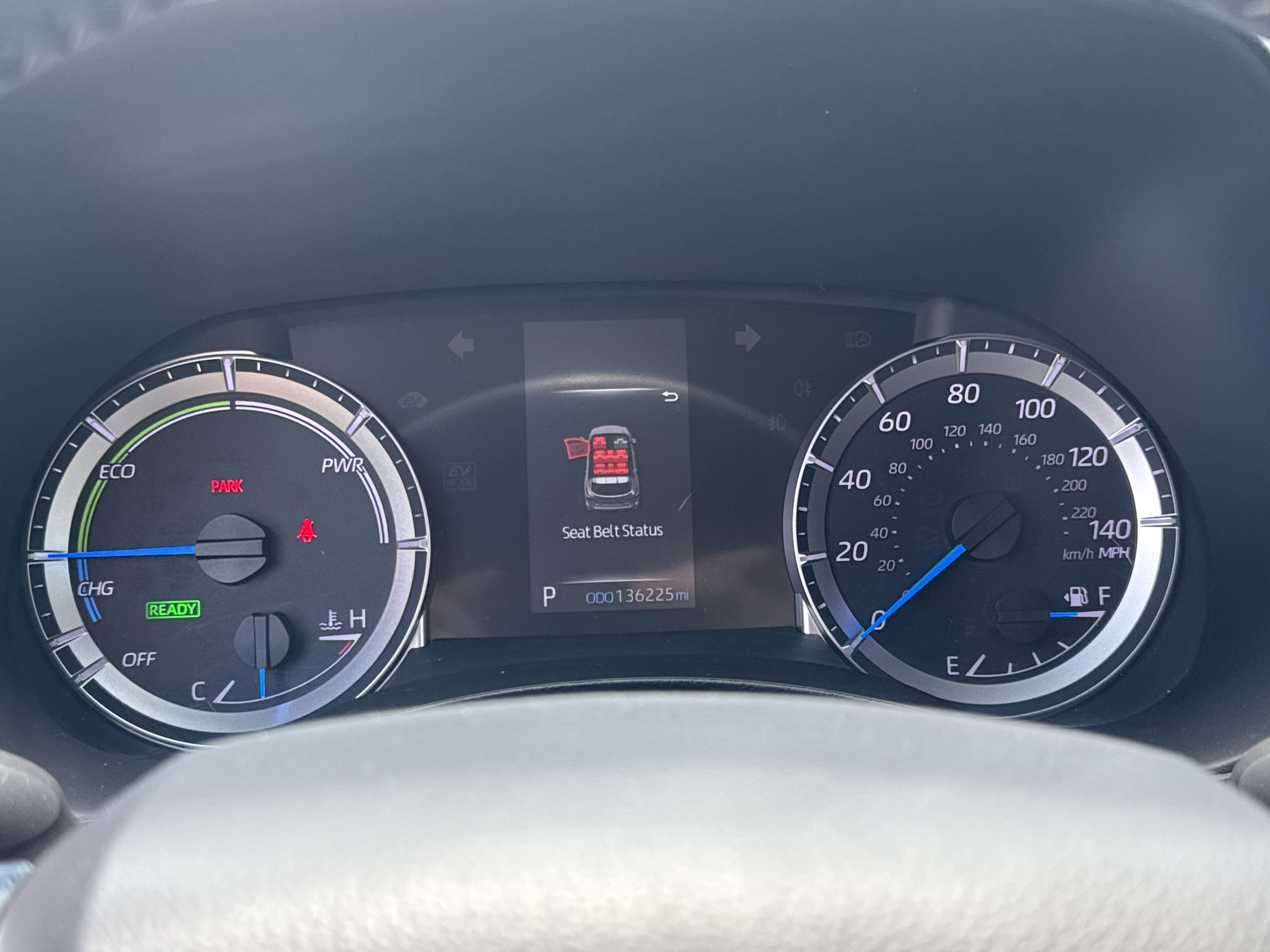 Used 2020 Toyota Highlander LE FWD image 29