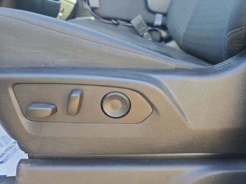 Used 2022 GMC Sierra 1500 SLE w/ Preferred Package image 12