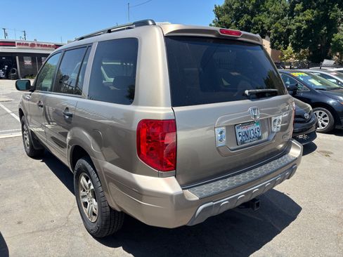 Used 2004 Honda Pilot EX image 4