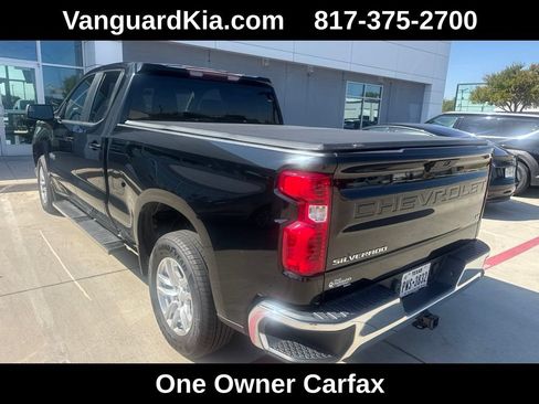 Used 2021 Chevrolet Silverado 1500 LT RWD image 2