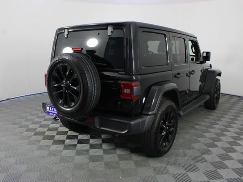 Used 2025 Jeep Wrangler Unlimited Sahara AWD/4WD image 23