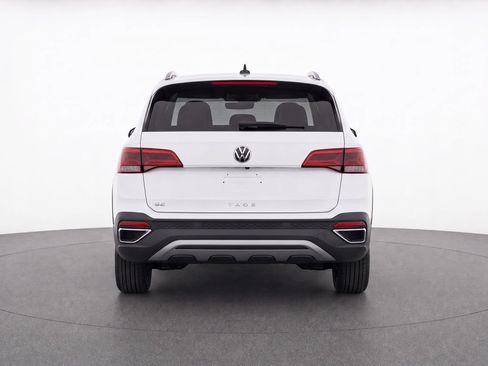 Used 2022 Volkswagen Taos SE FWD image 7