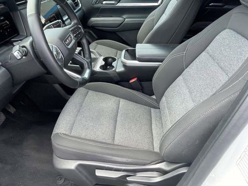 Used 2025 GMC Terrain Elevation AWD/4WD image 12