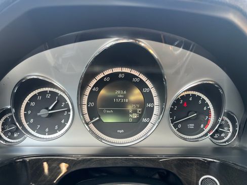 Used 2010 Mercedes-Benz E 350 Sedan image 17