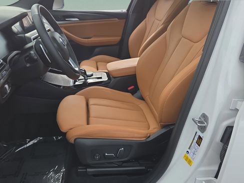 Used 2024 BMW X3 sDrive30i w/ Convenience Package RWD image 9