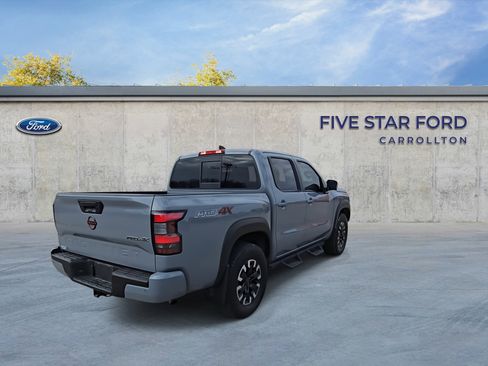 Used 2022 Nissan Frontier PRO-4X image 8