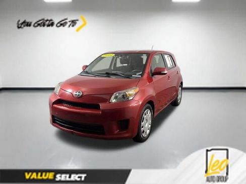 Used 2014 Scion xD FWD image 1