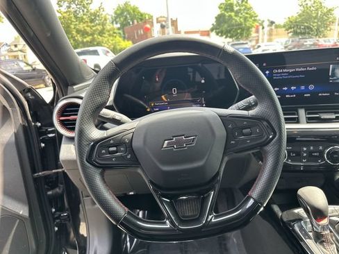 Certified 2025 Chevrolet Trax RS w/ Driver Confidence Package FWD image 12
