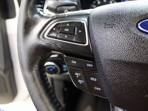 Used 2016 Ford Focus Titanium image 20