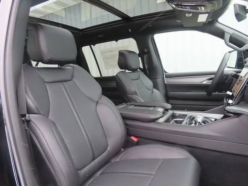 New 2026 Jeep Grand Wagoneer Limited image 26