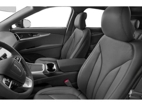 Used 2019 Lincoln Nautilus Reserve image 12