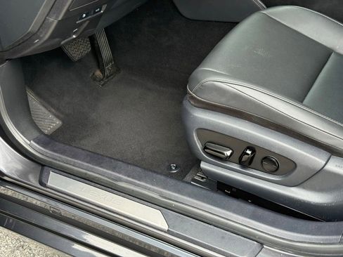 Certified 2024 Lexus ES 350 w/ Premium Package FWD image 23