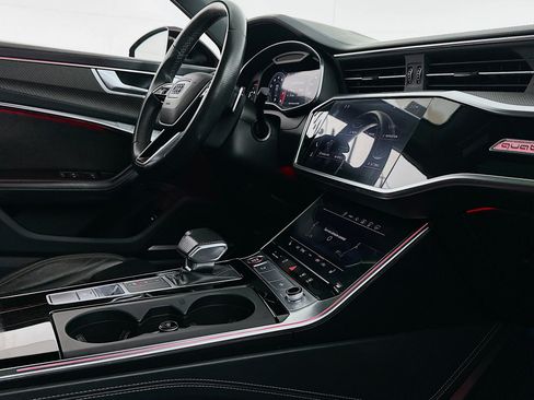 Used 2021 Audi S6 Prestige w/ Prestige Package image 29