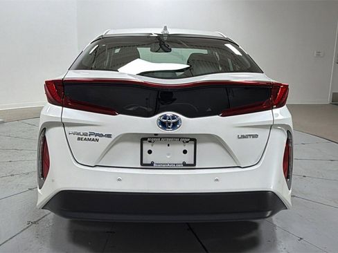 Used 2020 Toyota Prius Prime Limited image 4